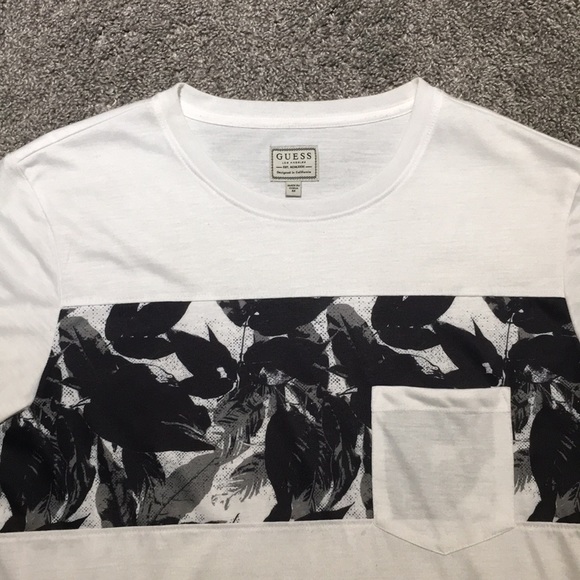 Guess Short Sleeve - Picture 2 of 3
